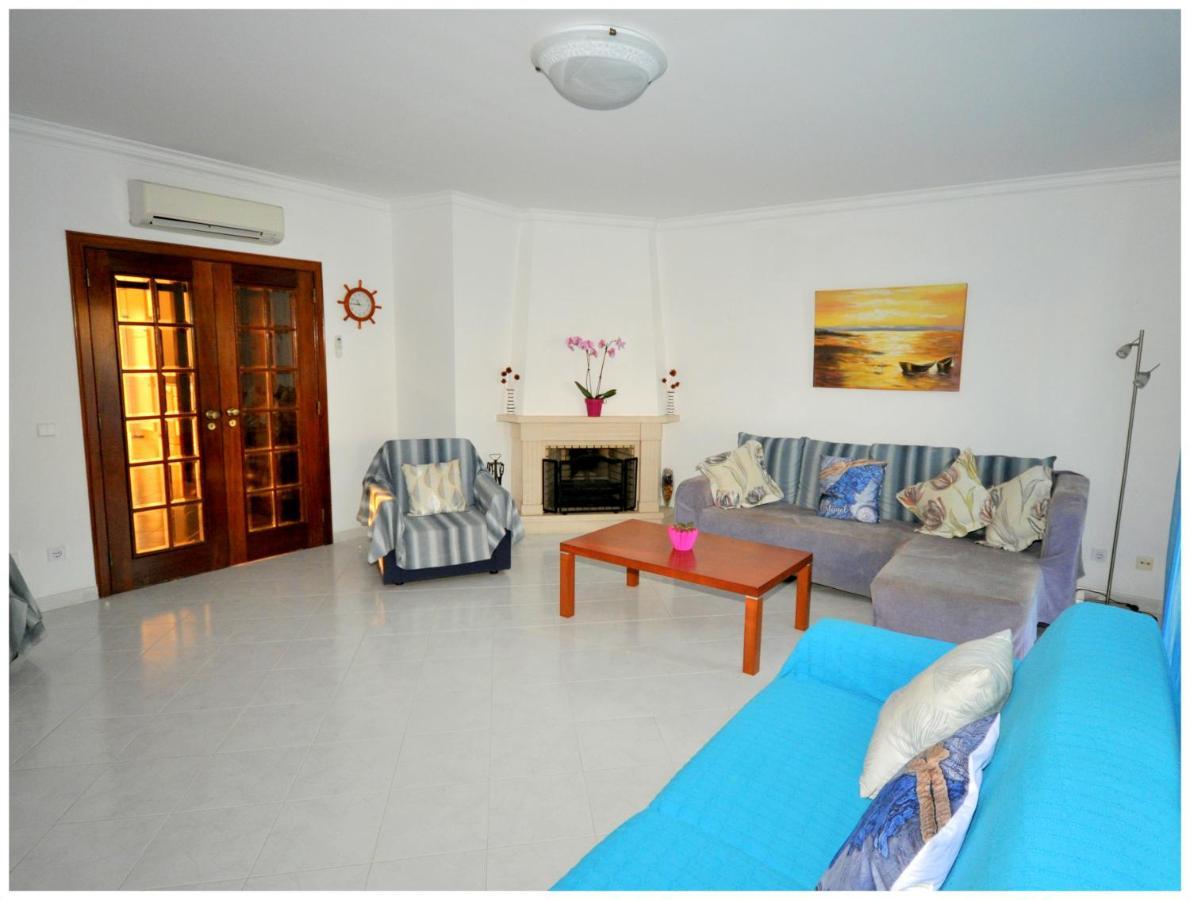 Apartamentos Capitolina กัวเตย์รา ภายนอก รูปภาพ